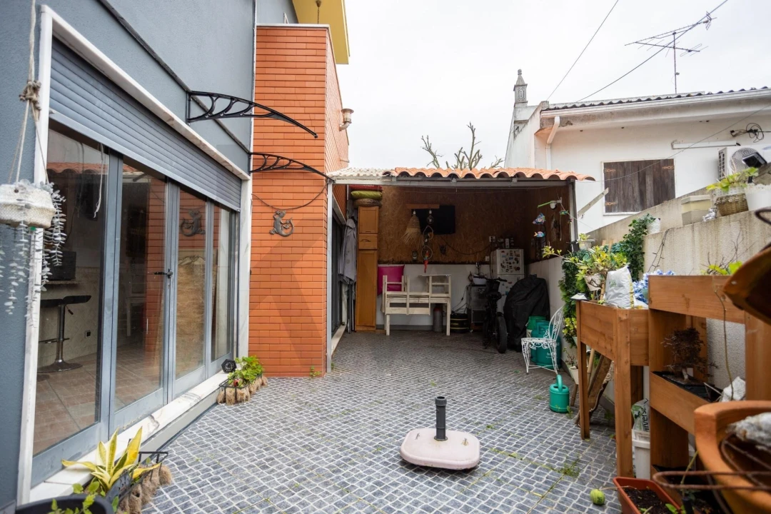 Moradia T4 para Venda em Amora Foto 28