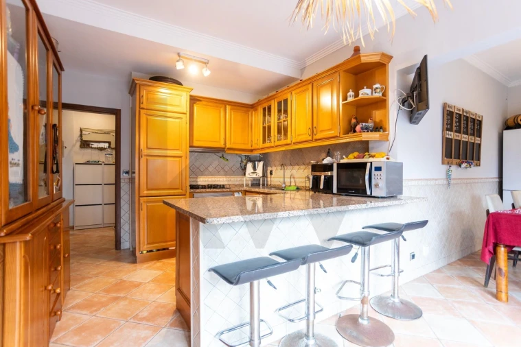 Moradia T4 para Venda em Amora Foto 7