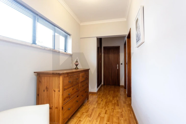 Moradia T4 para Venda em Amora Foto 18