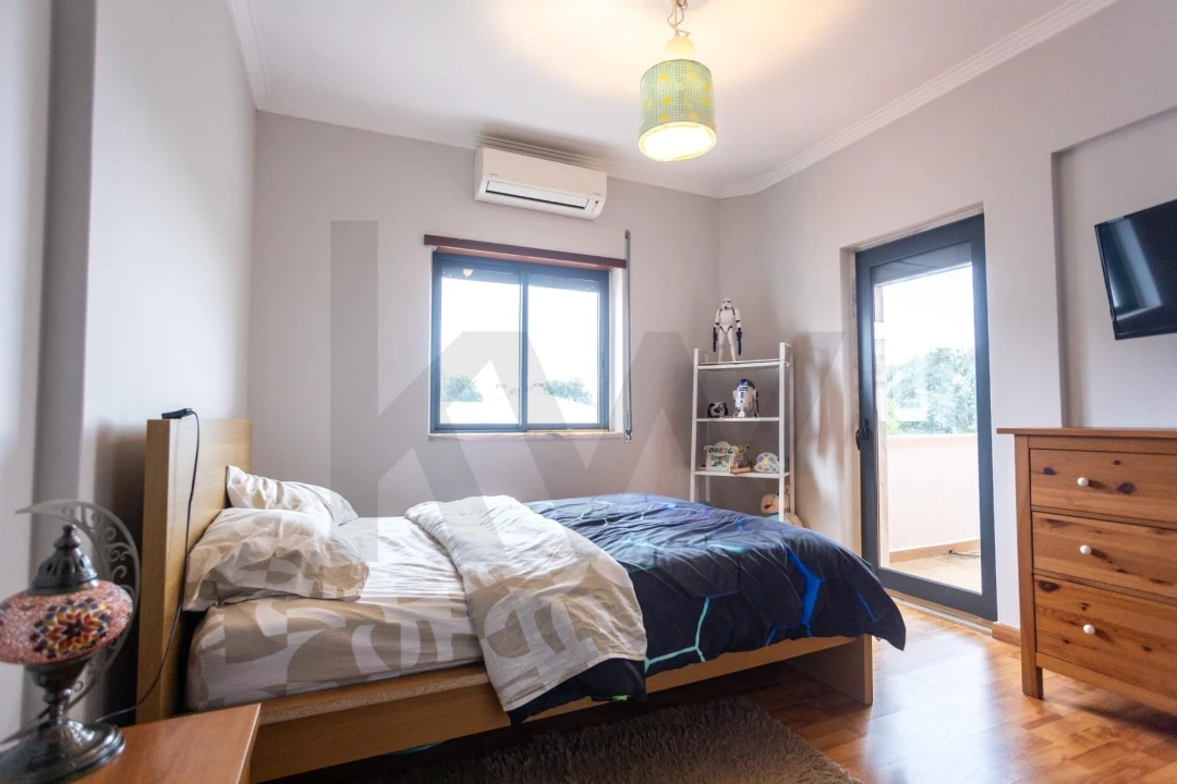 Moradia T4 para Venda em Amora Foto 19