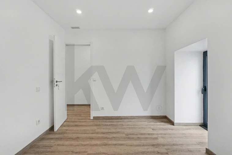 Moradia T2 para Venda em Sandim, Olival, Lever e Crestuma Foto 3