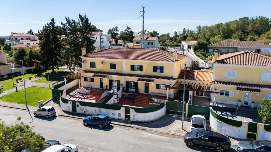 Moradia T4 para Venda em Cartaxo e Vale da Pinta Foto 2