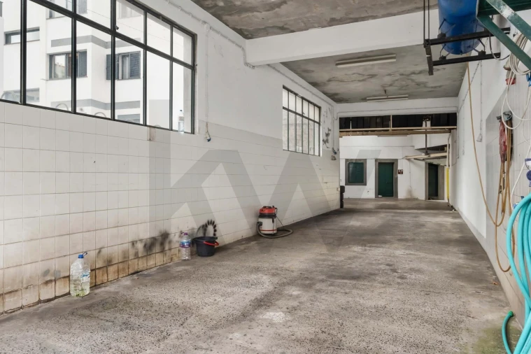 Prédio para Venda em Funchal (Santa Luzia) Foto 21