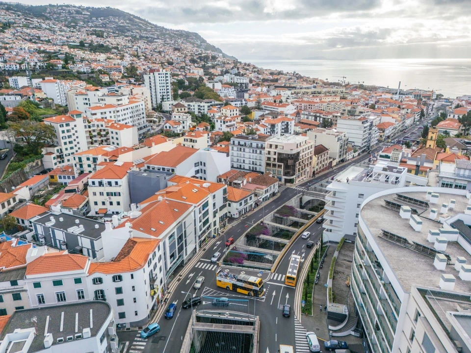 Prédio para Venda em Funchal (Santa Luzia) Foto 3