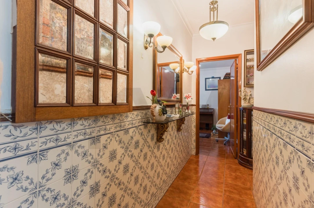 Apartamento T2 para Venda em Camarate, Unhos e Apelação Foto 14