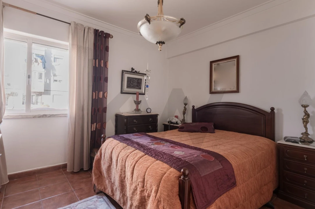 Apartamento T2 para Venda em Camarate, Unhos e Apelação Foto 9