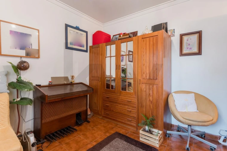 Apartamento T2 para Venda em Camarate, Unhos e Apelação Foto 16