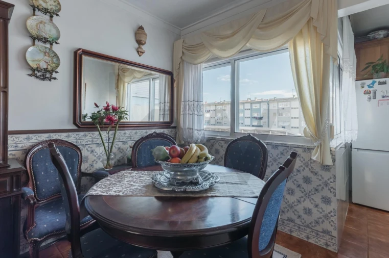 Apartamento T2 para Venda em Camarate, Unhos e Apelação Foto 4