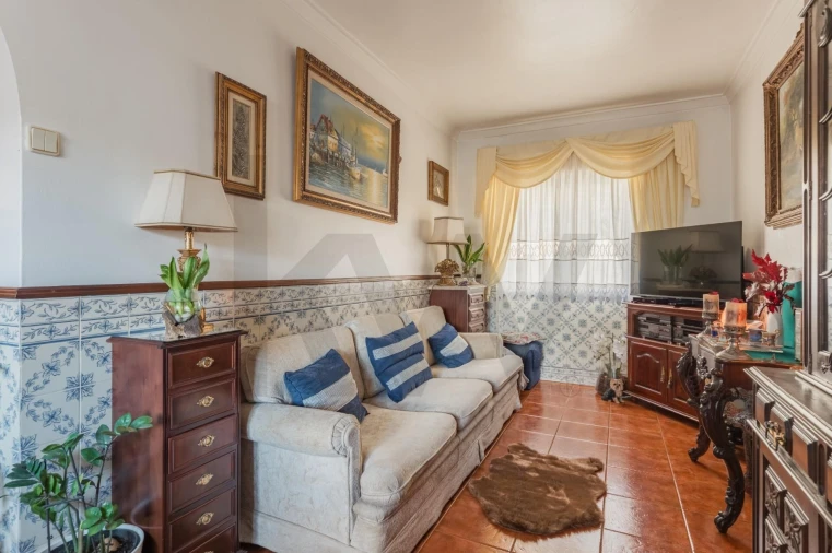 Apartamento T2 para Venda em Camarate, Unhos e Apelação