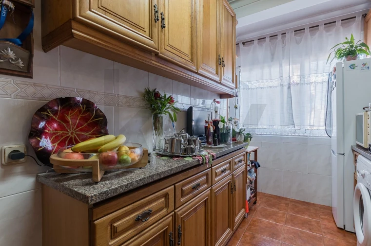 Apartamento T2 para Venda em Camarate, Unhos e Apelação Foto 7