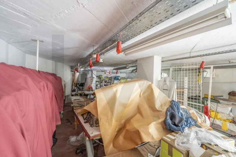 Loja para Venda em Almada, Cova da Piedade, Pragal e Cacilhas Foto 8