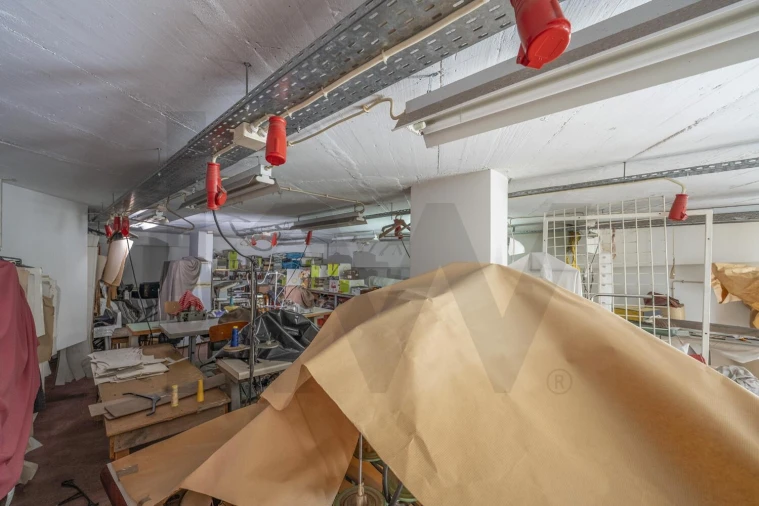 Loja para Venda em Almada, Cova da Piedade, Pragal e Cacilhas Foto 7