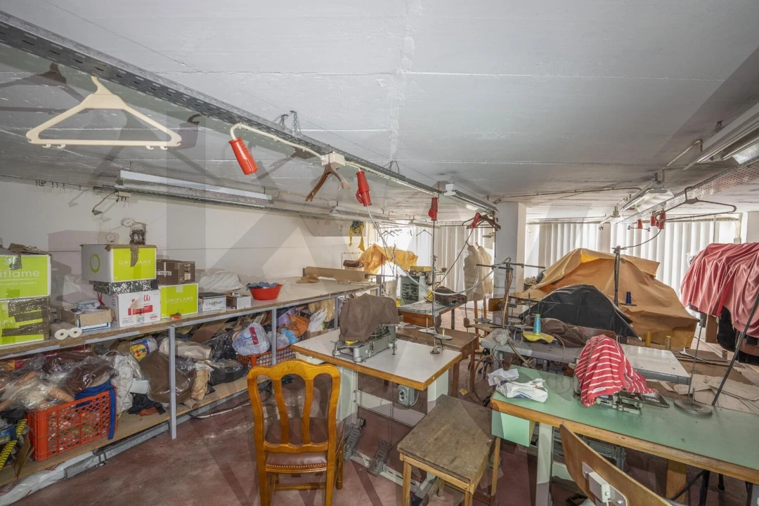 Loja para Venda em Almada, Cova da Piedade, Pragal e Cacilhas Foto 6