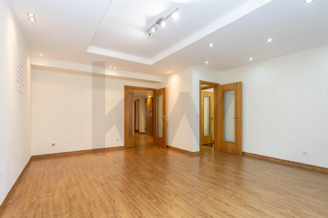 Apartamento T3 para Venda em Amora Foto 9