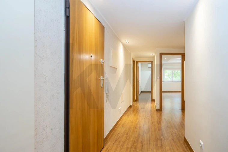 Apartamento T3 para Venda em Amora Foto 4