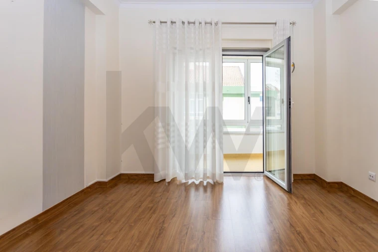 Apartamento T3 para Venda em Amora Foto 22