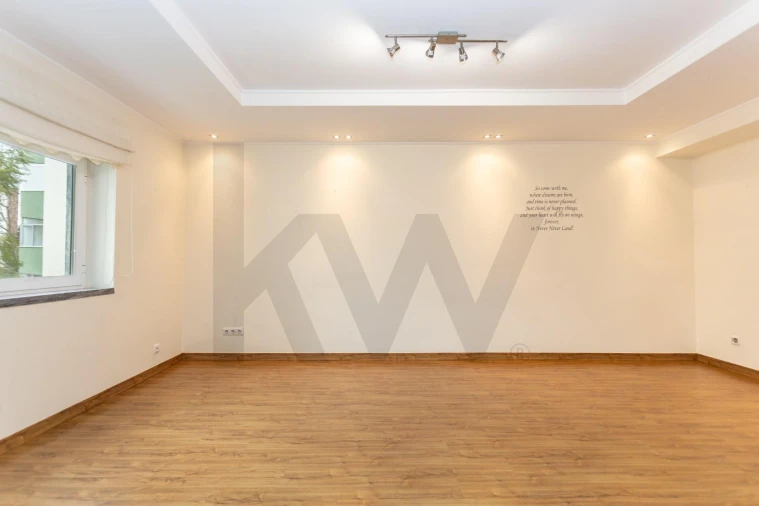 Apartamento T3 para Venda em Amora Foto 12