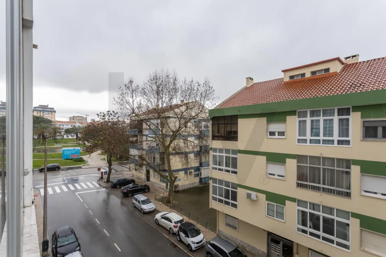 Apartamento T3 para Venda em Amora Foto 18