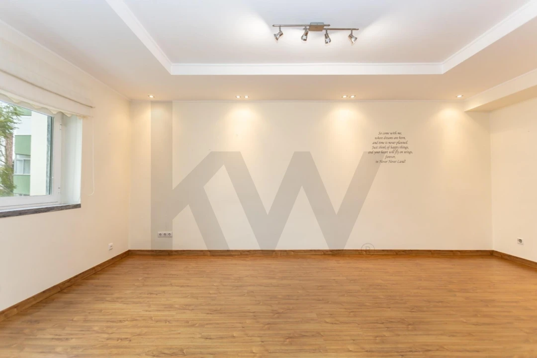 Apartamento T3 para Venda em Amora Foto 12