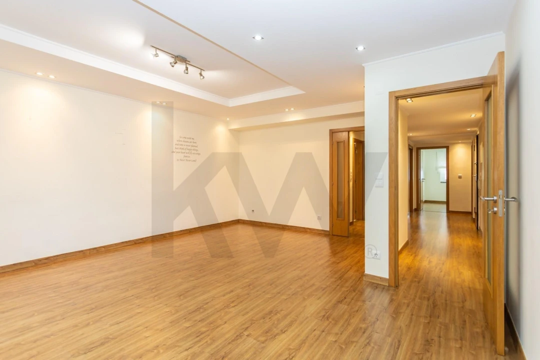 Apartamento T3 para Venda em Amora Foto 7