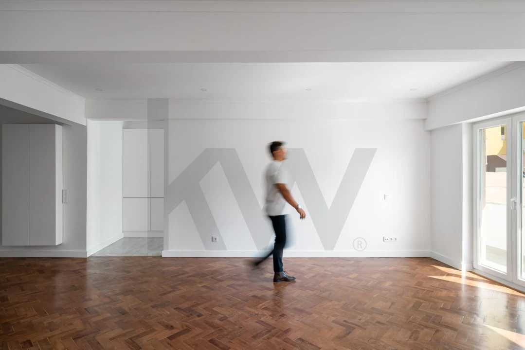 Apartamento T3 para Arrendamento em Avenidas Novas Foto 2