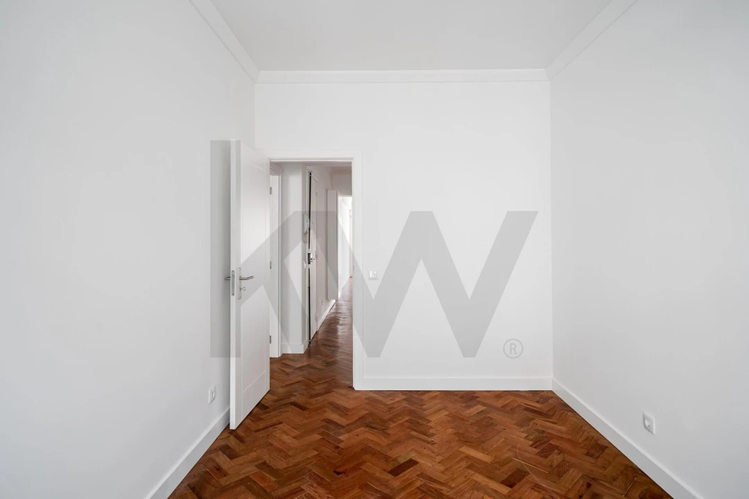 Apartamento T3 para Arrendamento em Avenidas Novas Foto 13