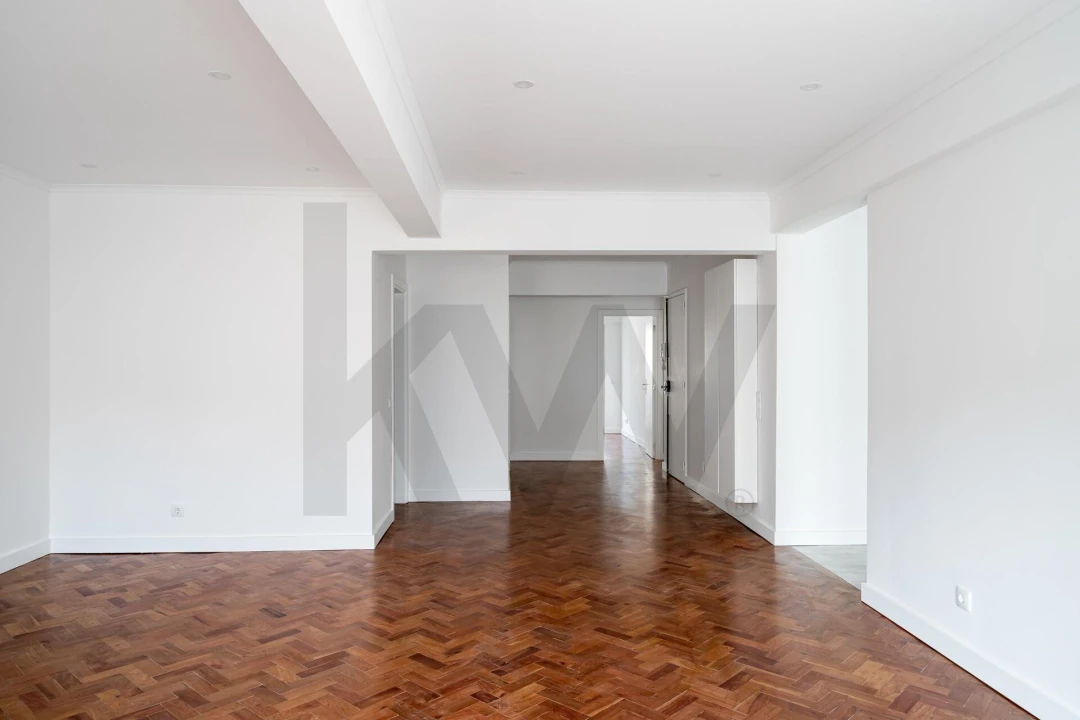 Apartamento T3 para Arrendamento em Avenidas Novas Foto 3