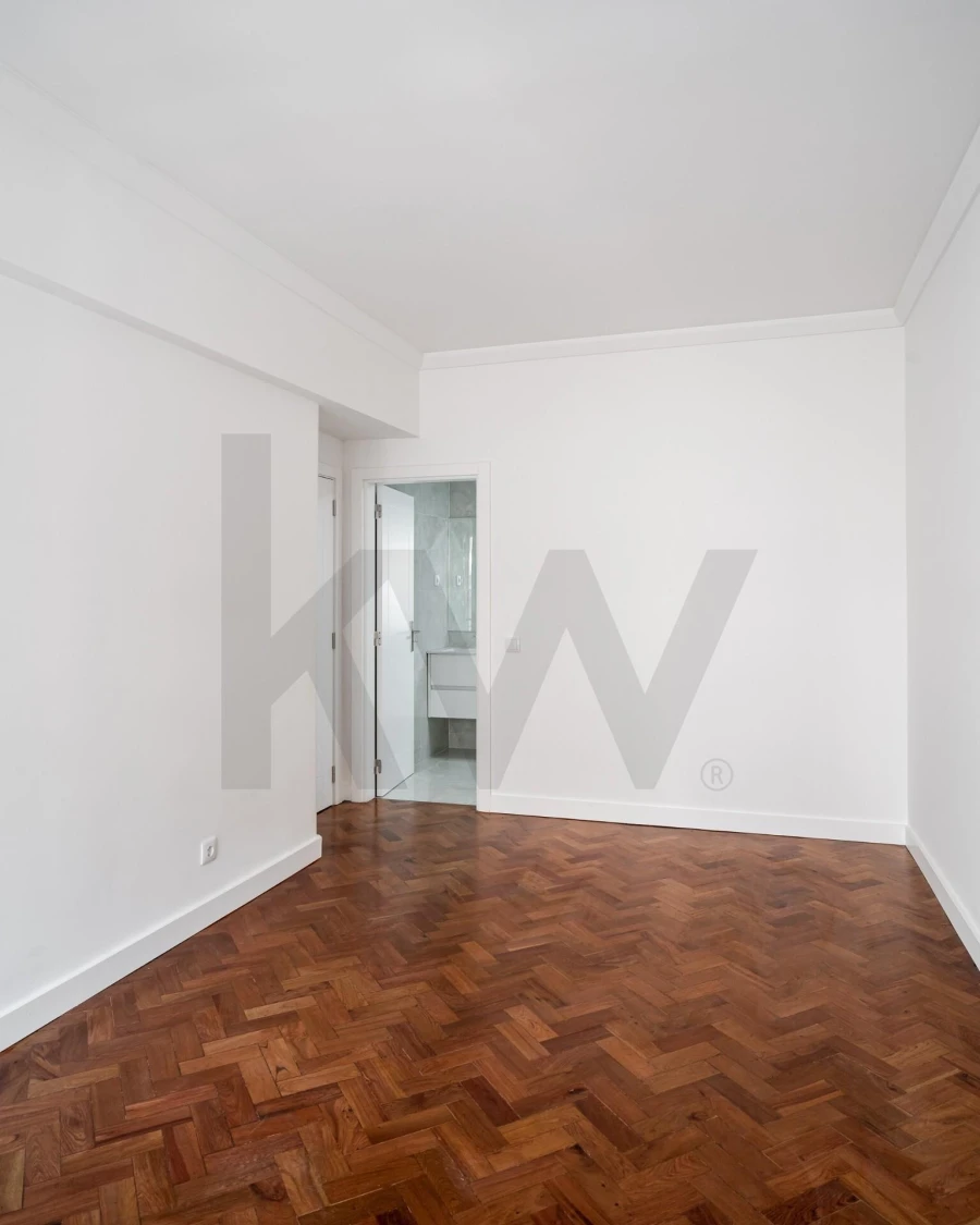 Apartamento T3 para Arrendamento em Avenidas Novas Foto 10