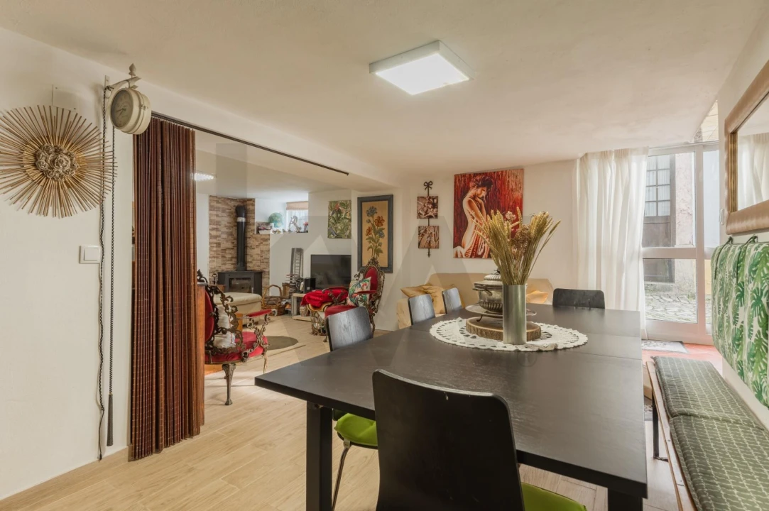 Moradia T3 para Venda em Carvoeira e Carmões Foto 2