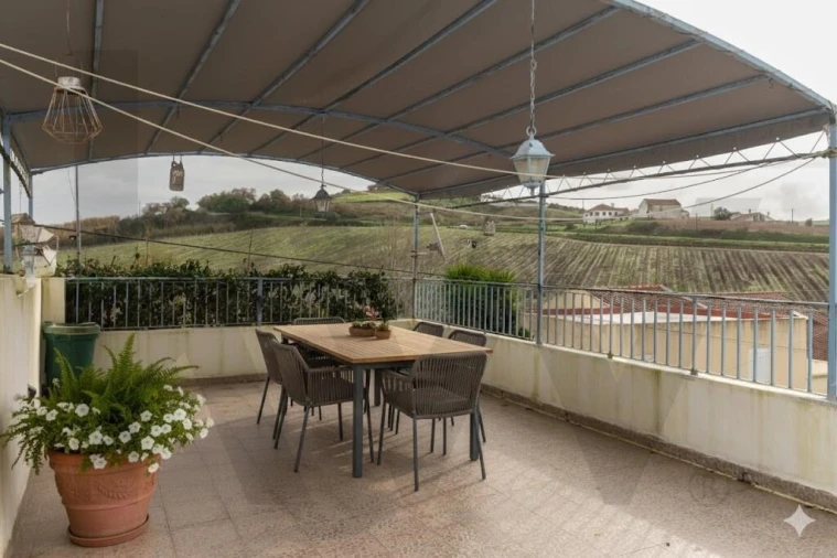 Moradia T3 para Venda em Carvoeira e Carmões Foto 30