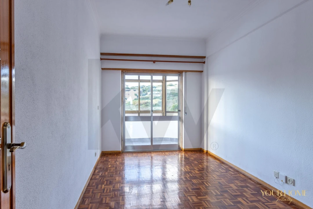 Apartamento T3 para Arrendamento em Loures Foto 10