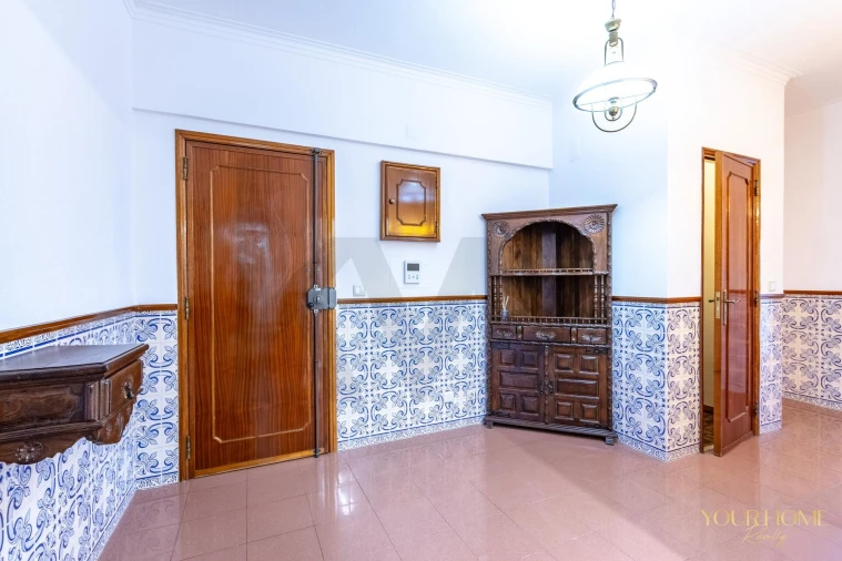 Apartamento T3 para Arrendamento em Loures Foto 9