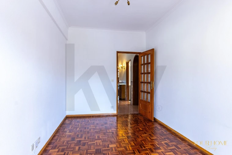 Apartamento T3 para Arrendamento em Loures Foto 12