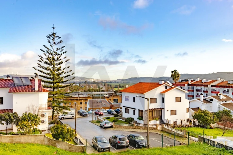 Apartamento T3 para Arrendamento em Loures Foto 25