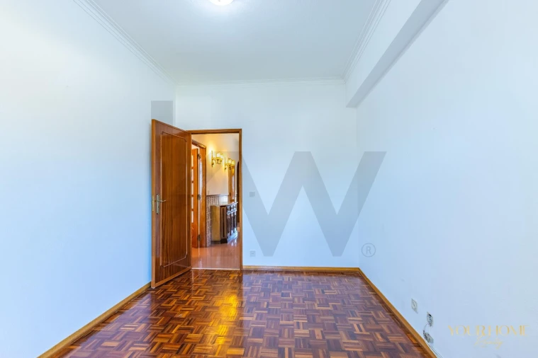 Apartamento T3 para Arrendamento em Loures Foto 13