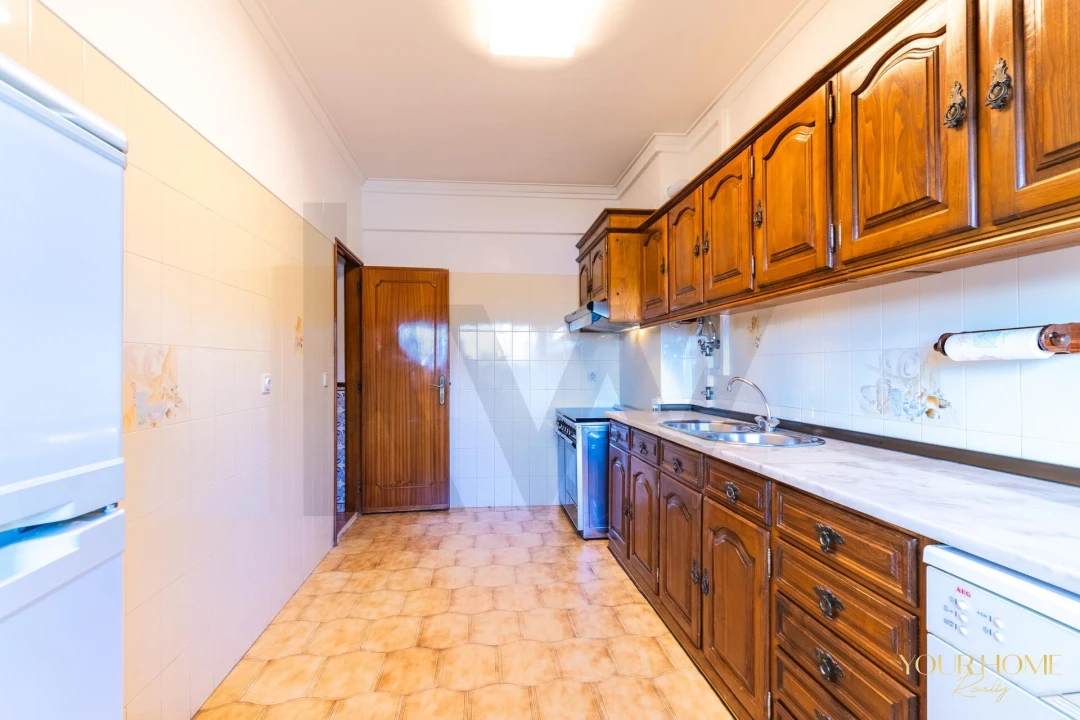 Apartamento T3 para Arrendamento em Loures Foto 21