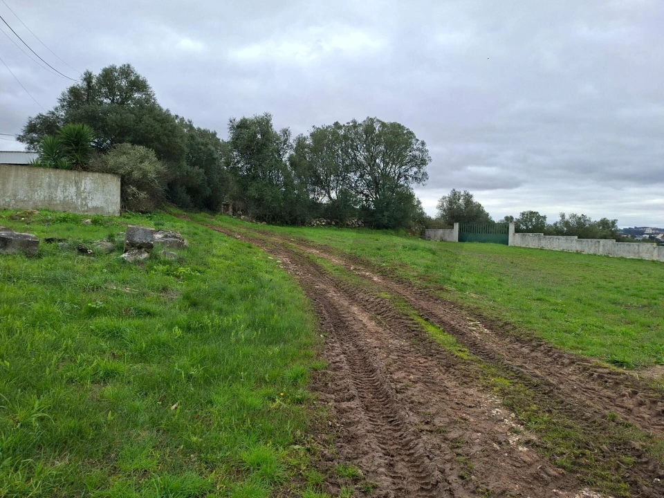 Terreno para Venda em Algueirão-Mem Martins Foto 3