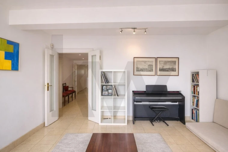 Moradia T6 para Venda em Santo António Foto 28