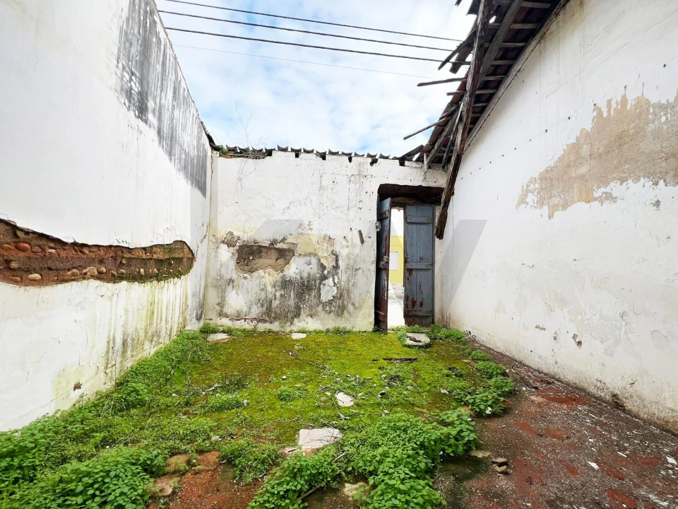 Moradia T3 para Venda em Azinhaga Foto 18