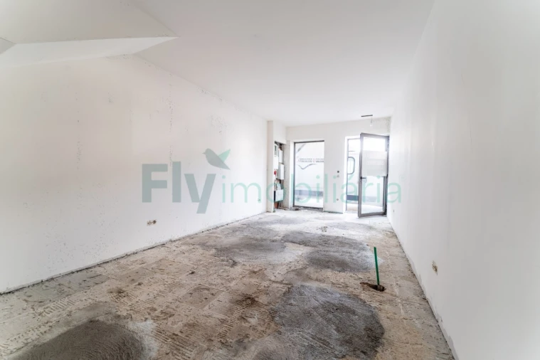 Loja para Arrendamento em Caldas de Vizela (São Miguel e São João) Foto 4