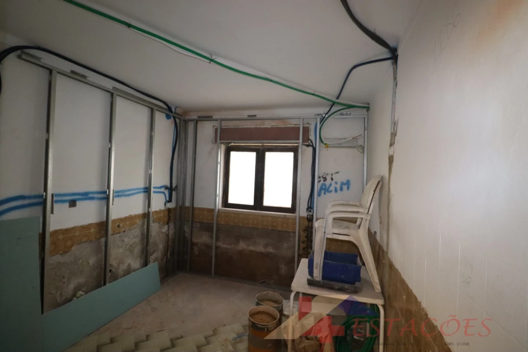 Moradia T6 para Venda em Marrazes e Barosa Foto 12