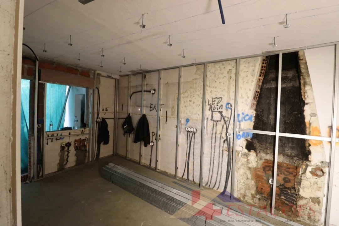 Moradia T6 para Venda em Marrazes e Barosa Foto 14