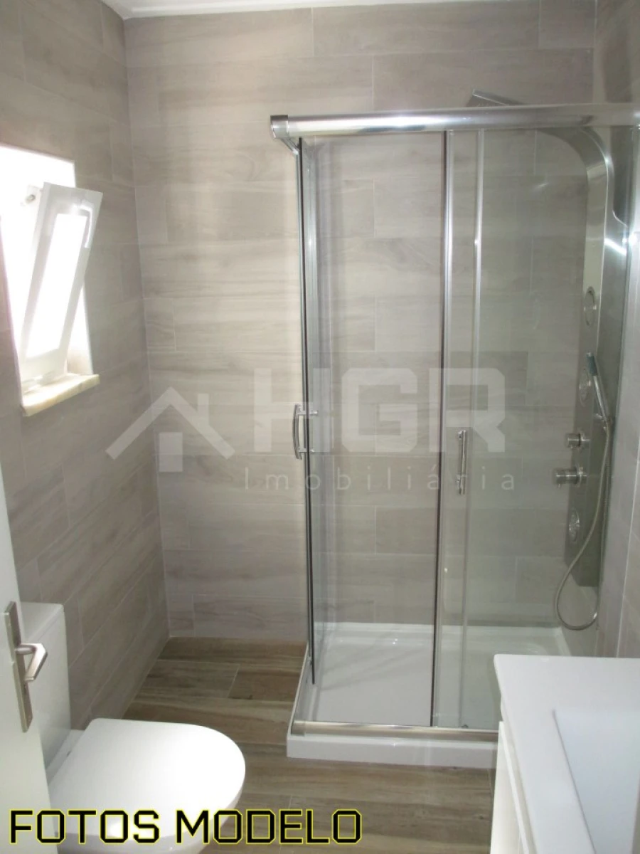 Apartamento T2 para Venda em Alto do Seixalinho, Santo André e Verderena Foto 14