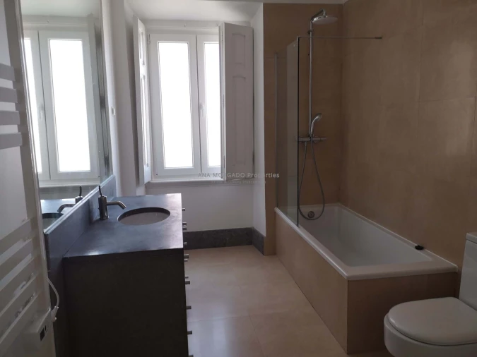 Apartamento T4 para Venda em Agualva e Mira-Sintra Foto 12