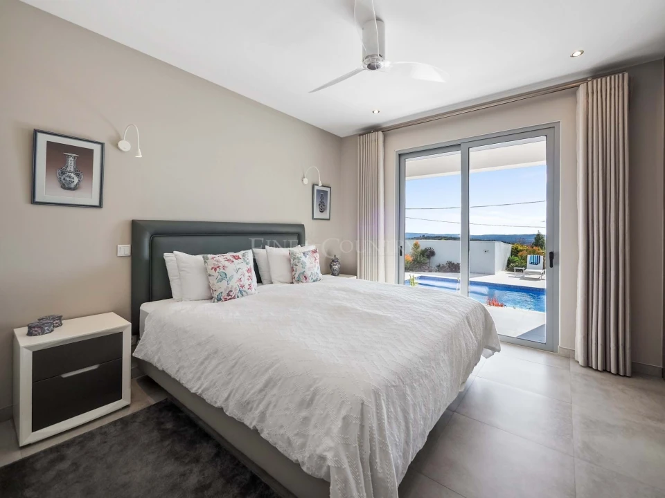 Moradia T4 para Venda em São Bartolomeu de Messines Foto 30