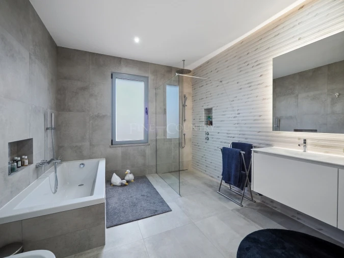 Moradia T4 para Venda em São Bartolomeu de Messines Foto 27