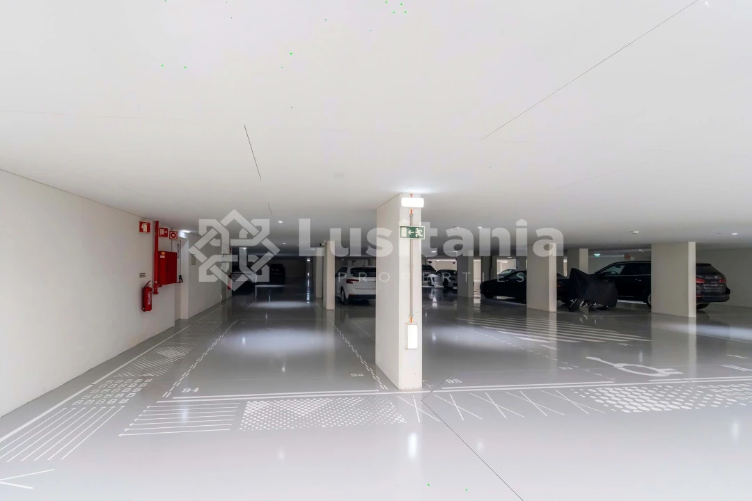 Apartamento T2 para Venda em Quarteira Foto 32