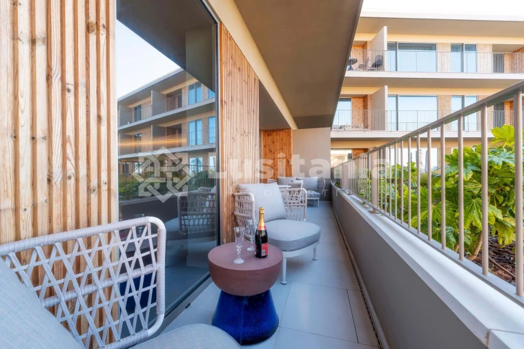 Apartamento T2 para Venda em Quarteira Foto 28
