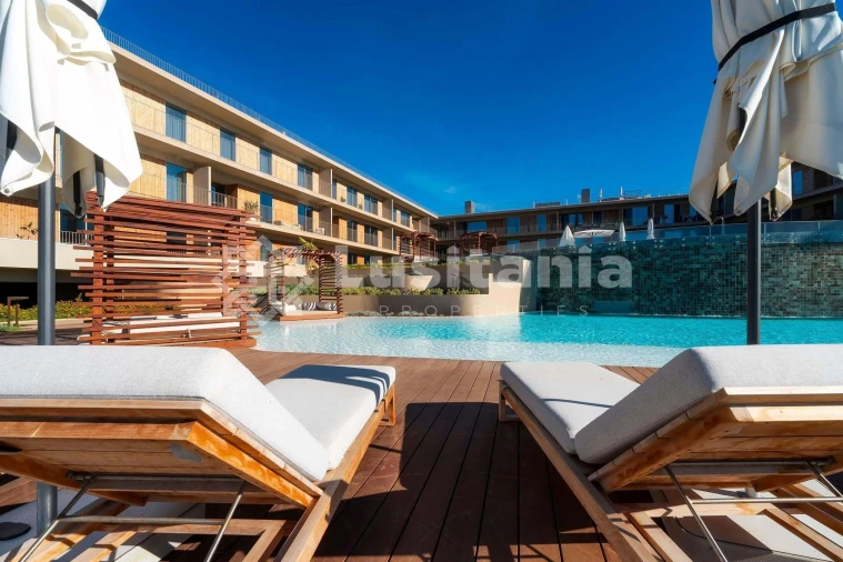 Apartamento T2 para Venda em Quarteira Foto 33