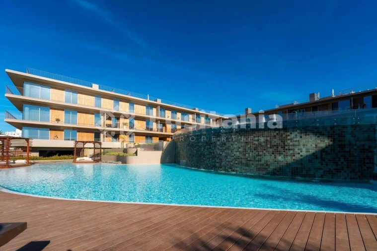 Apartamento T2 para Venda em Quarteira Foto 35